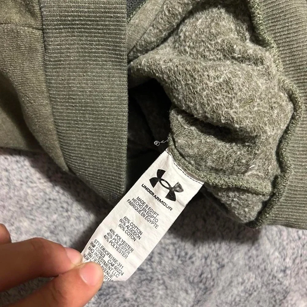 Under Armour green zip up hoodie Size kids S